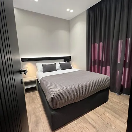 Centric ティラナ